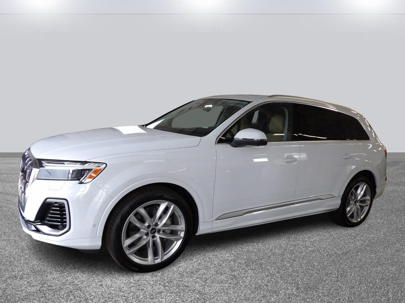 2025 Audi Q7 Premium Plus