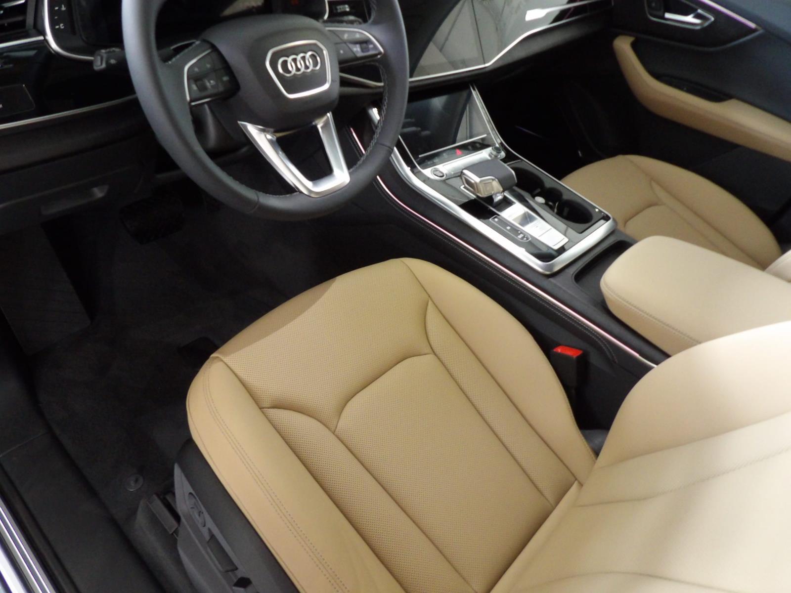 2025 Audi Q7 Premium Plus