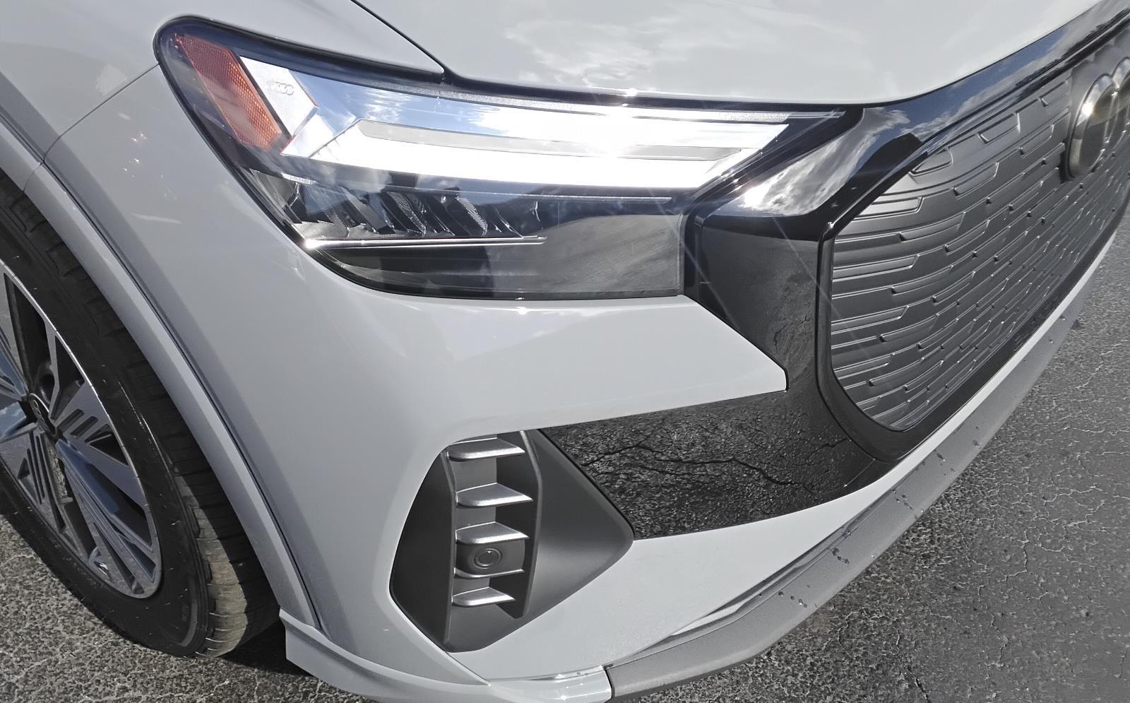 2025 Audi Q4 e-tron Premium