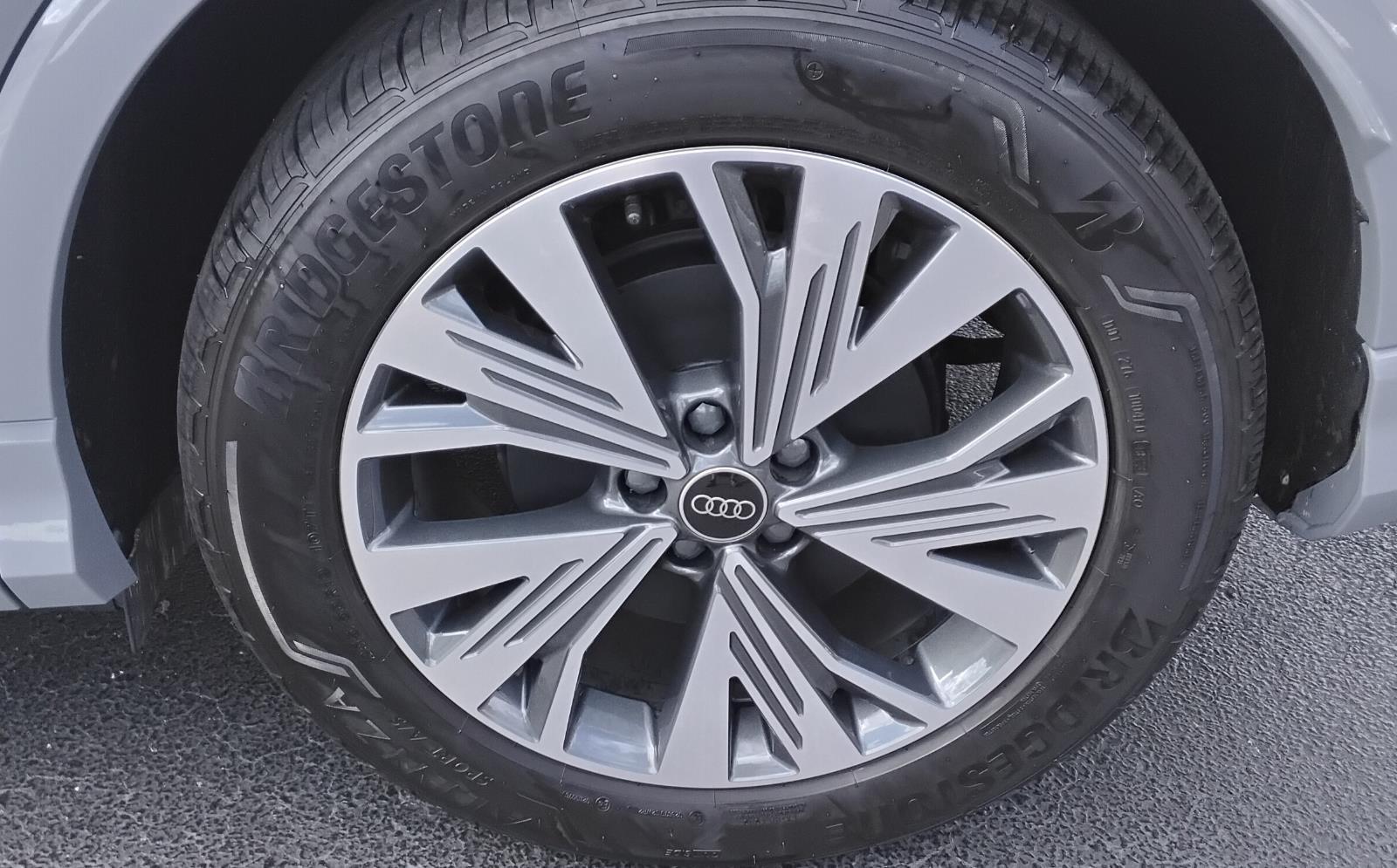 2025 Audi Q4 e-tron Premium