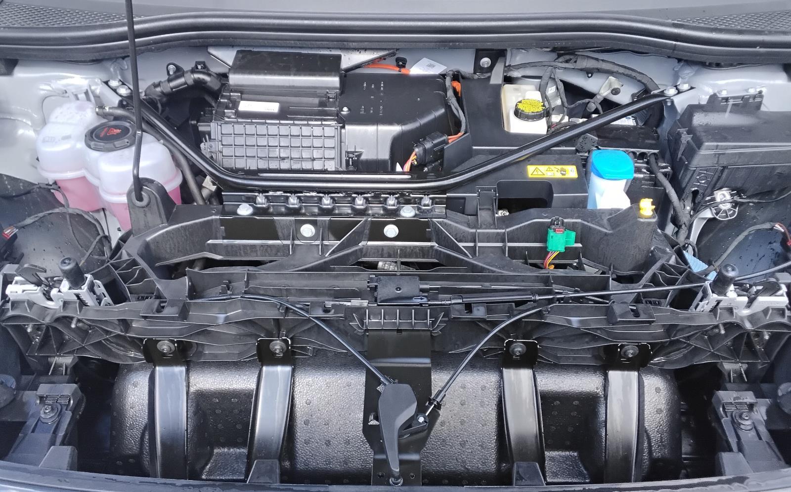 2025 Audi Q4 e-tron Premium