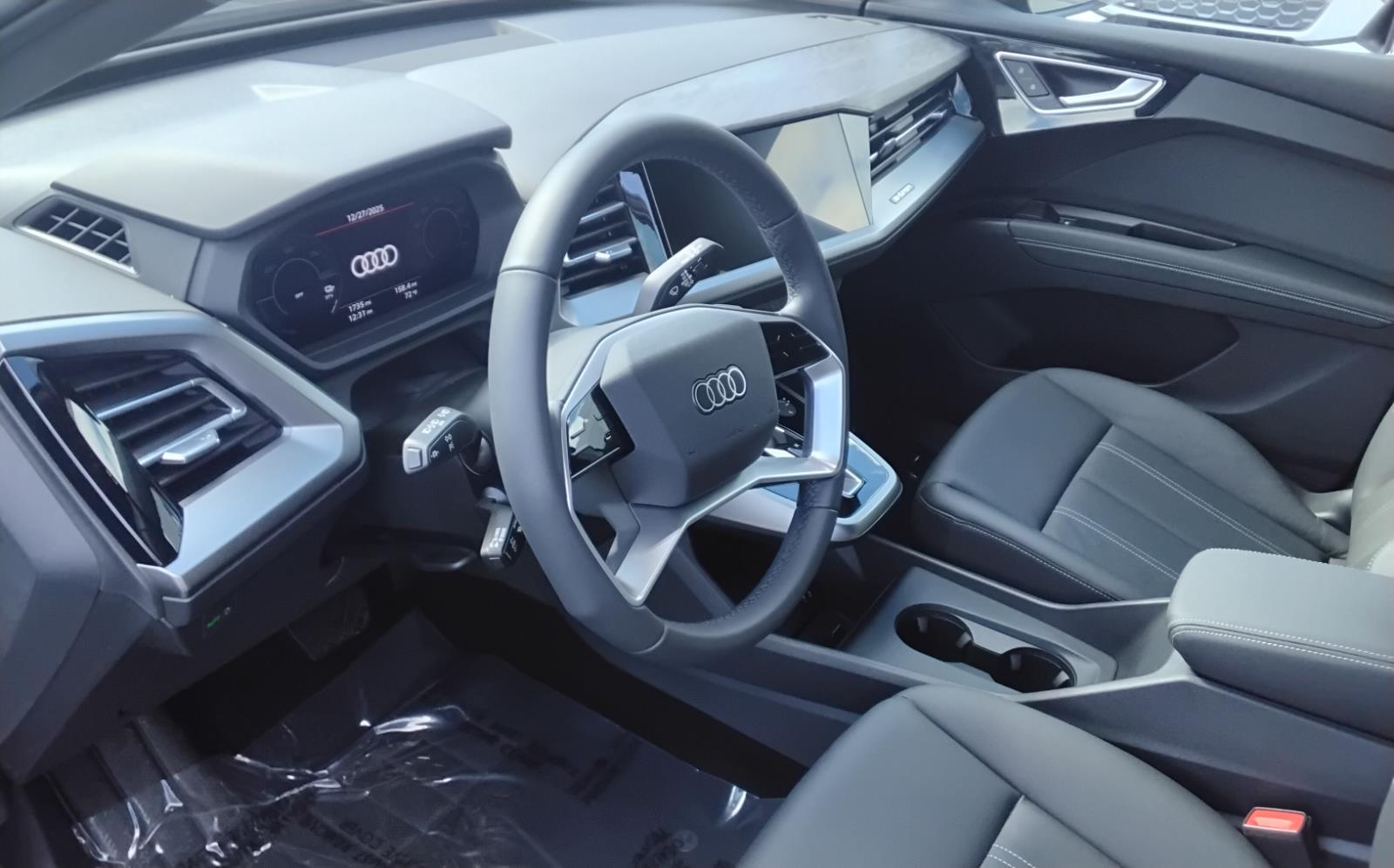 2025 Audi Q4 e-tron Premium