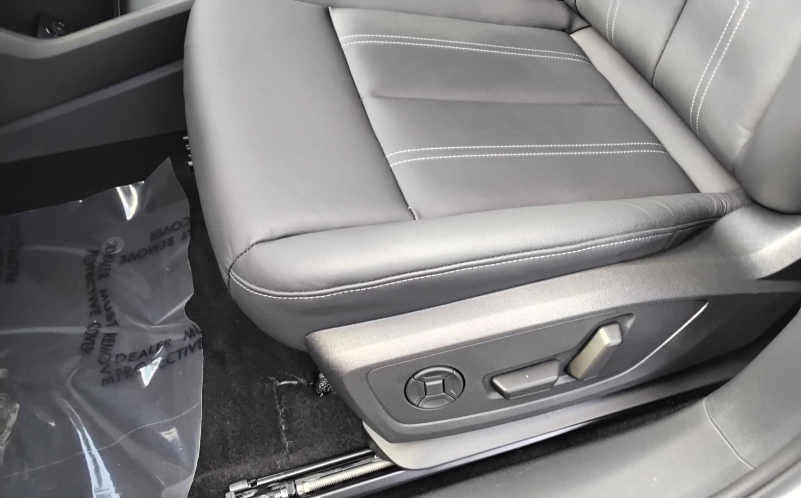 2025 Audi Q4 e-tron Premium