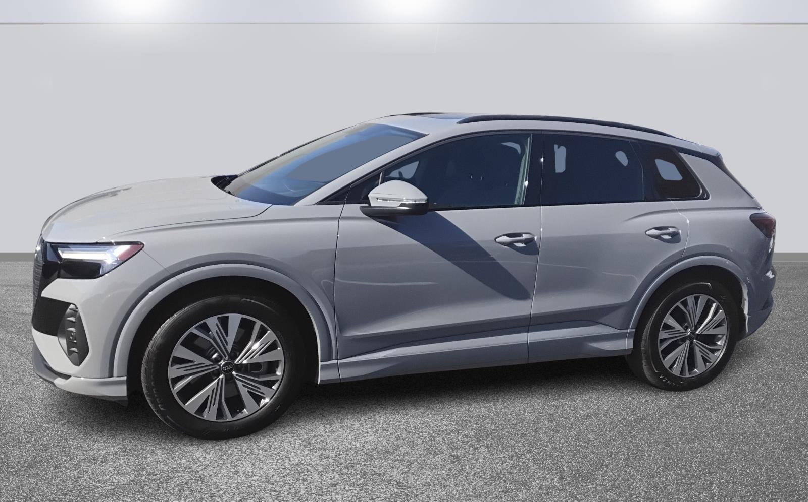 2025 Audi Q4 e-tron Premium