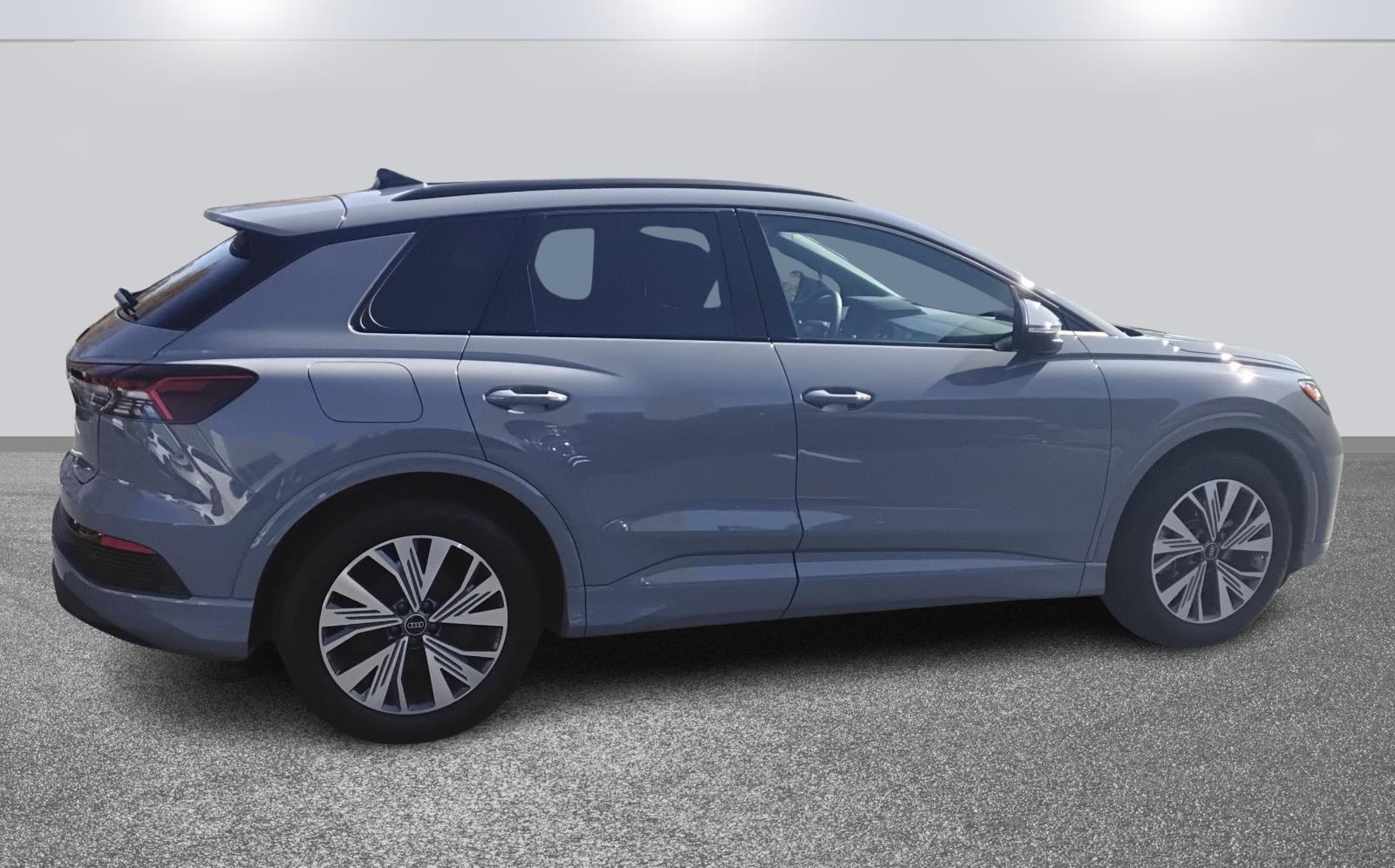 2025 Audi Q4 e-tron Premium