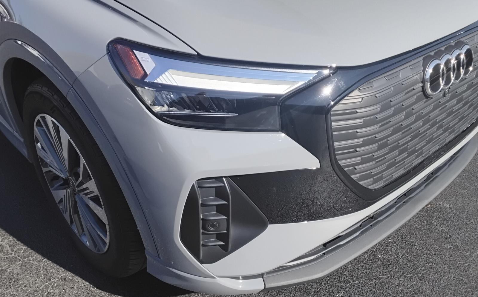 2025 Audi Q4 e-tron Premium