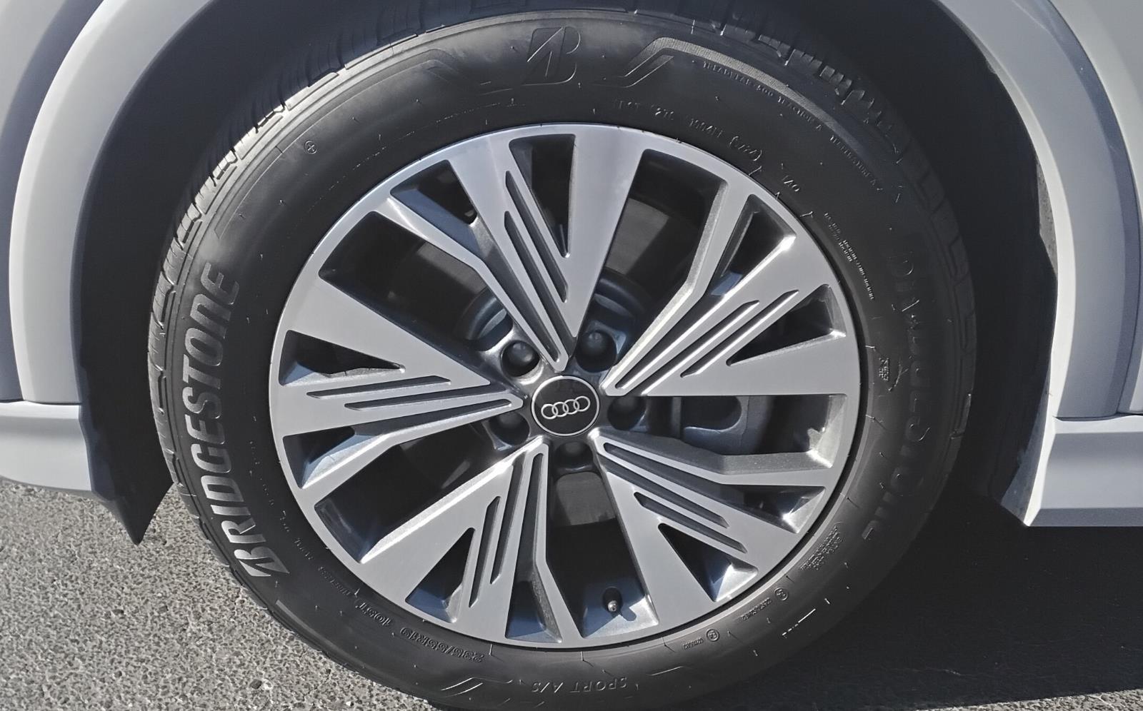 2025 Audi Q4 e-tron Premium