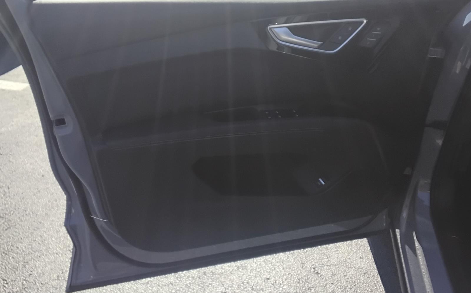 2025 Audi Q4 e-tron Premium