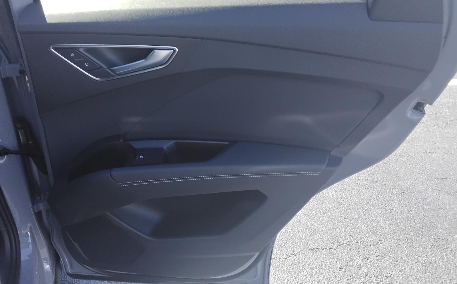 2025 Audi Q4 e-tron Premium