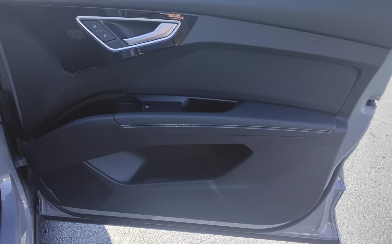 2025 Audi Q4 e-tron Premium