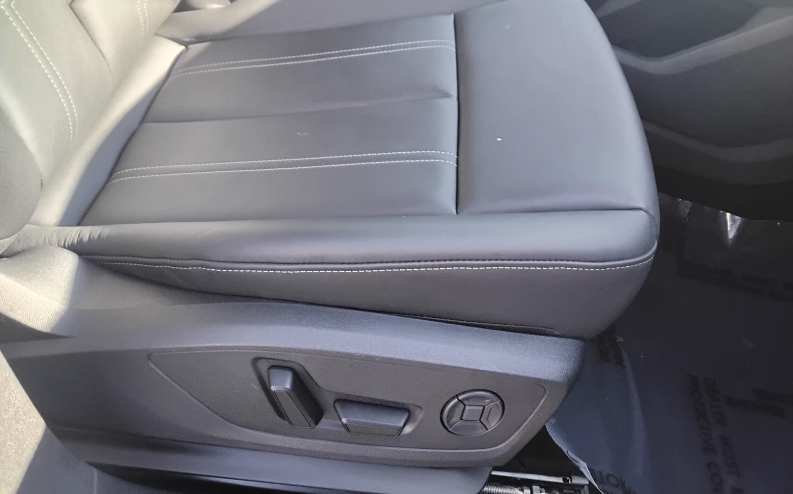 2025 Audi Q4 e-tron Premium