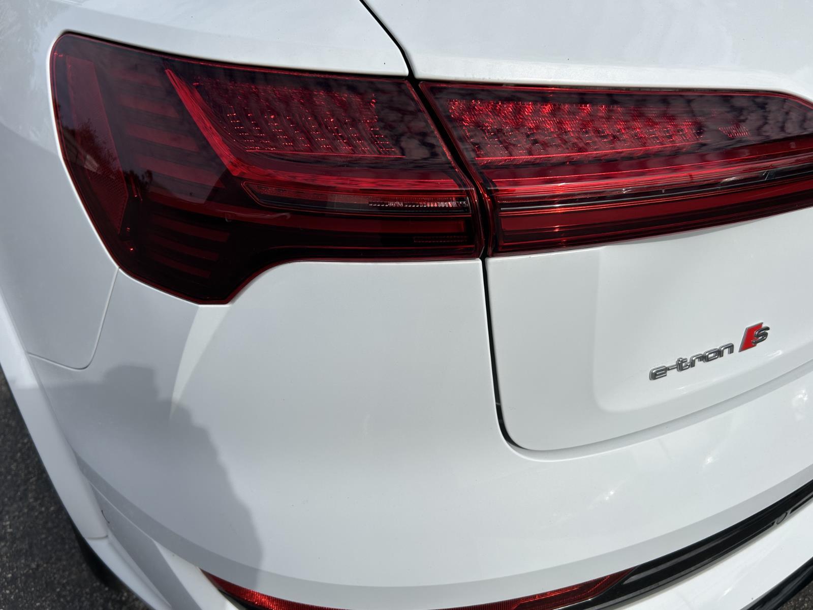 2023 Audi e-tron S Prestige