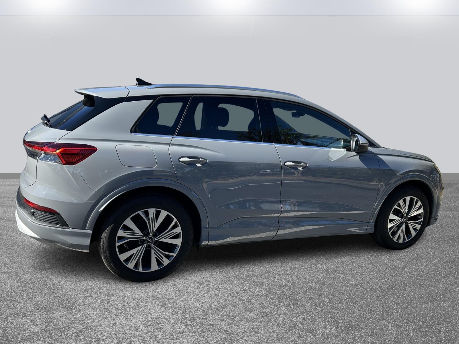 2025 Audi Q4 e-tron Premium Plus