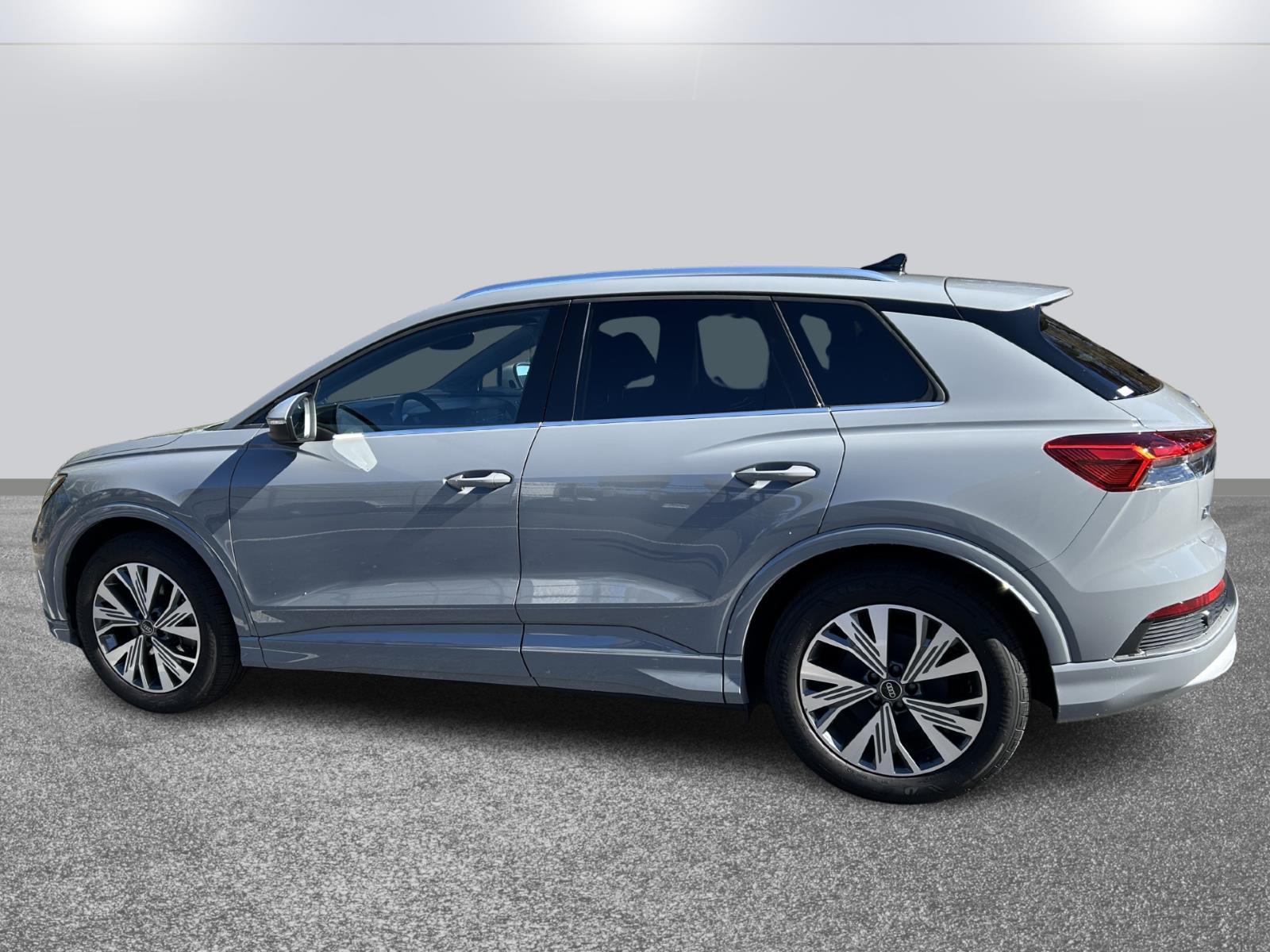 2025 Audi Q4 e-tron Premium Plus