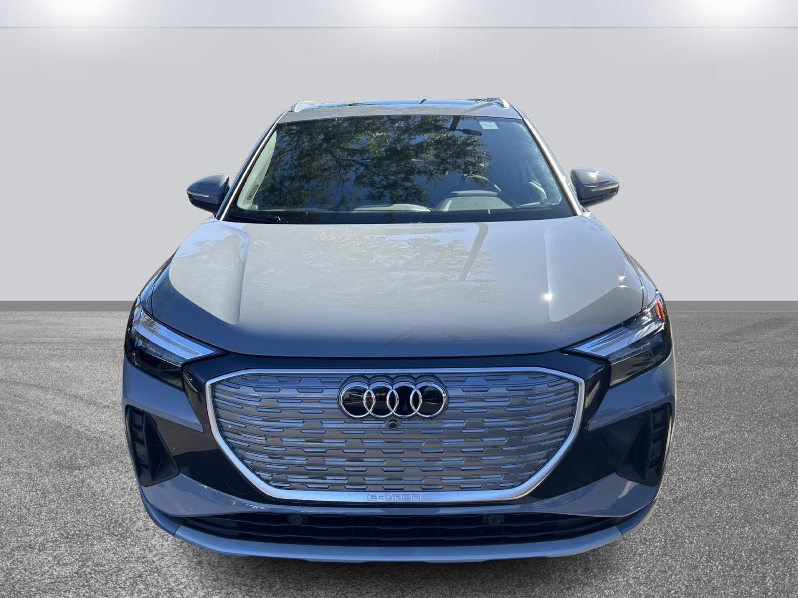 2025 Audi Q4 e-tron Premium Plus