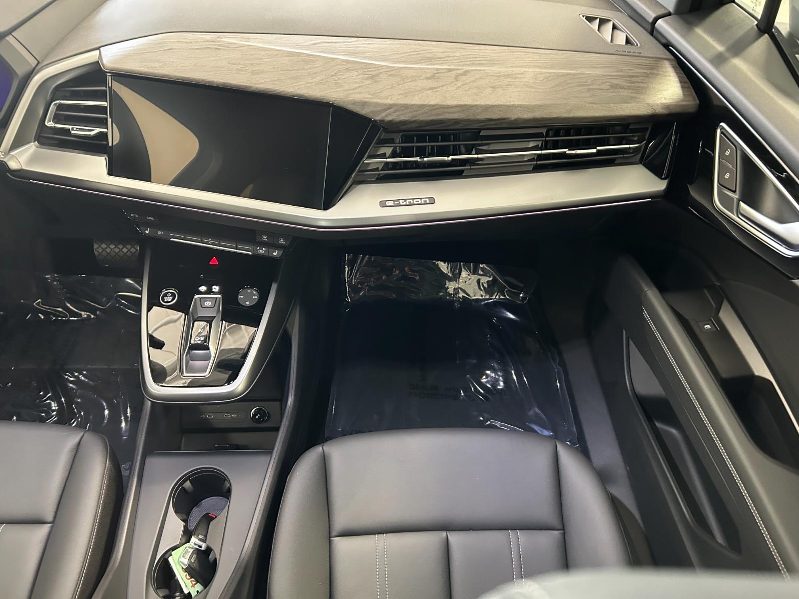 2025 Audi Q4 e-tron Premium Plus