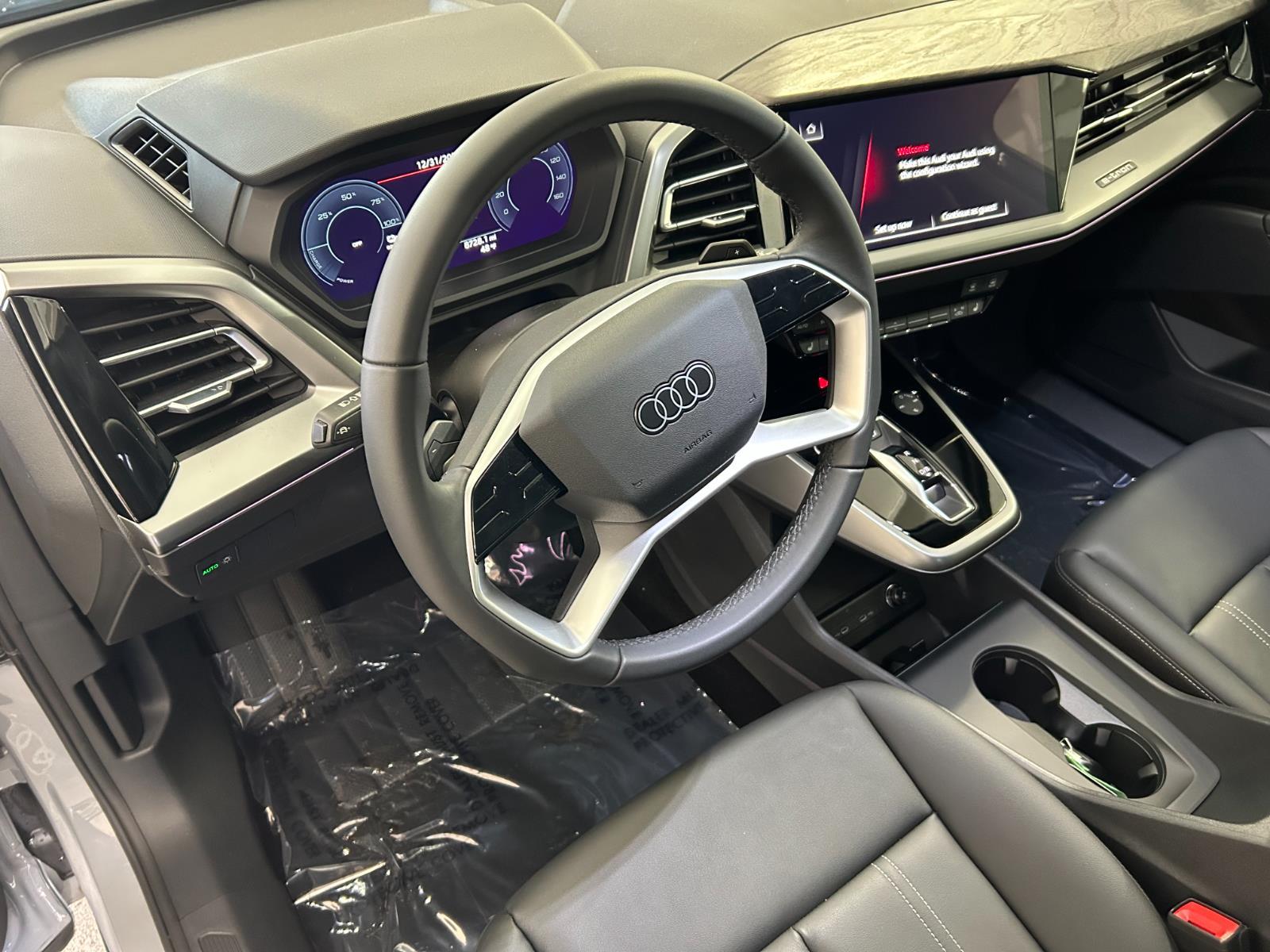 2025 Audi Q4 e-tron Premium Plus