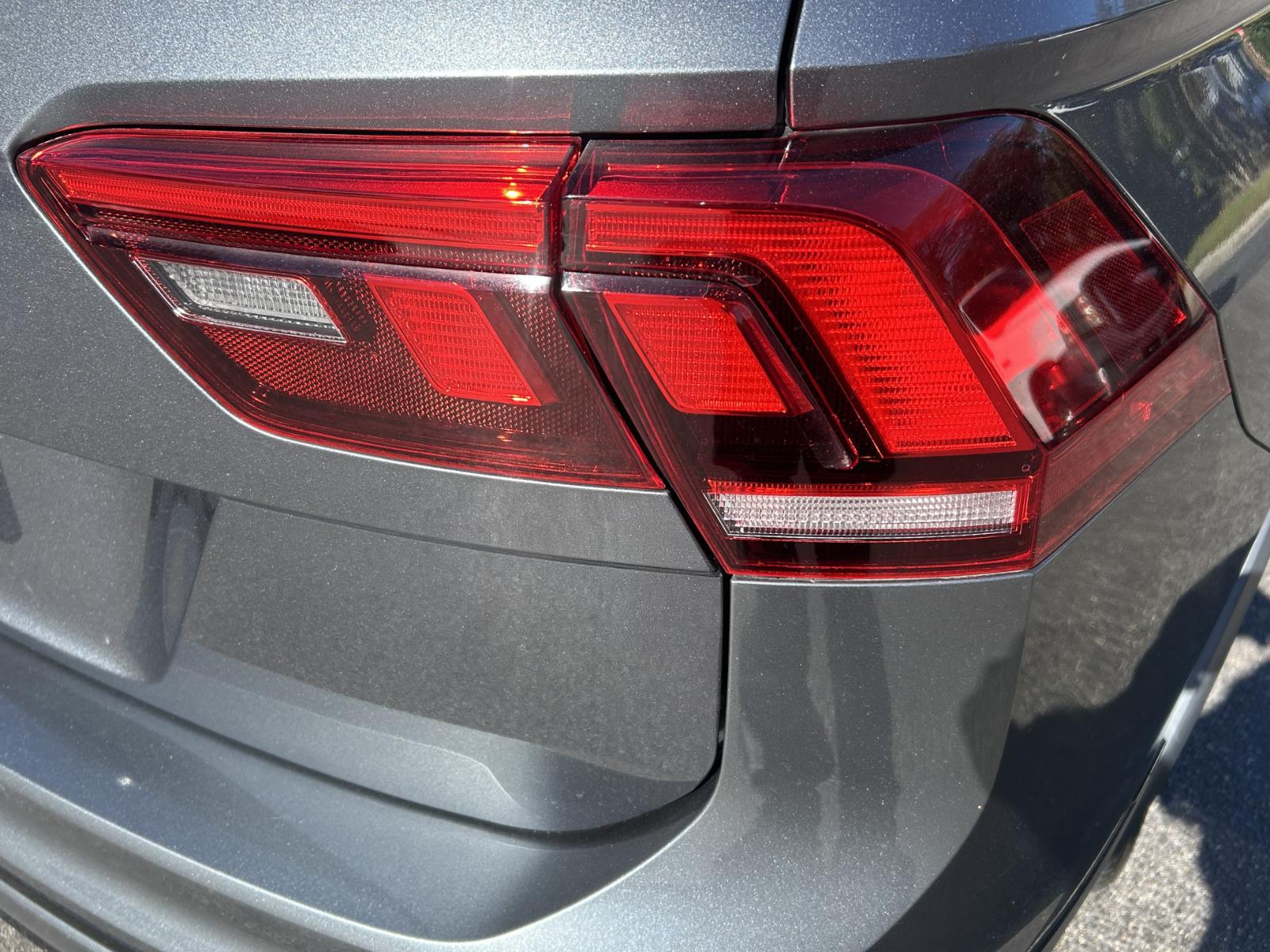 2021 Volkswagen Tiguan SE R-Line Black