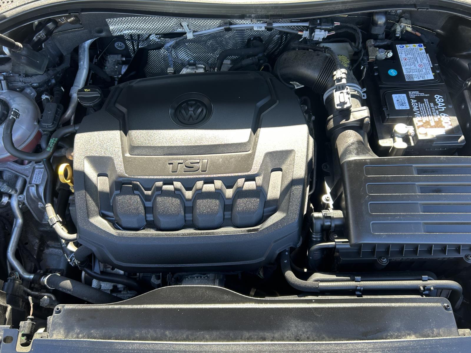 2021 Volkswagen Tiguan SE R-Line Black