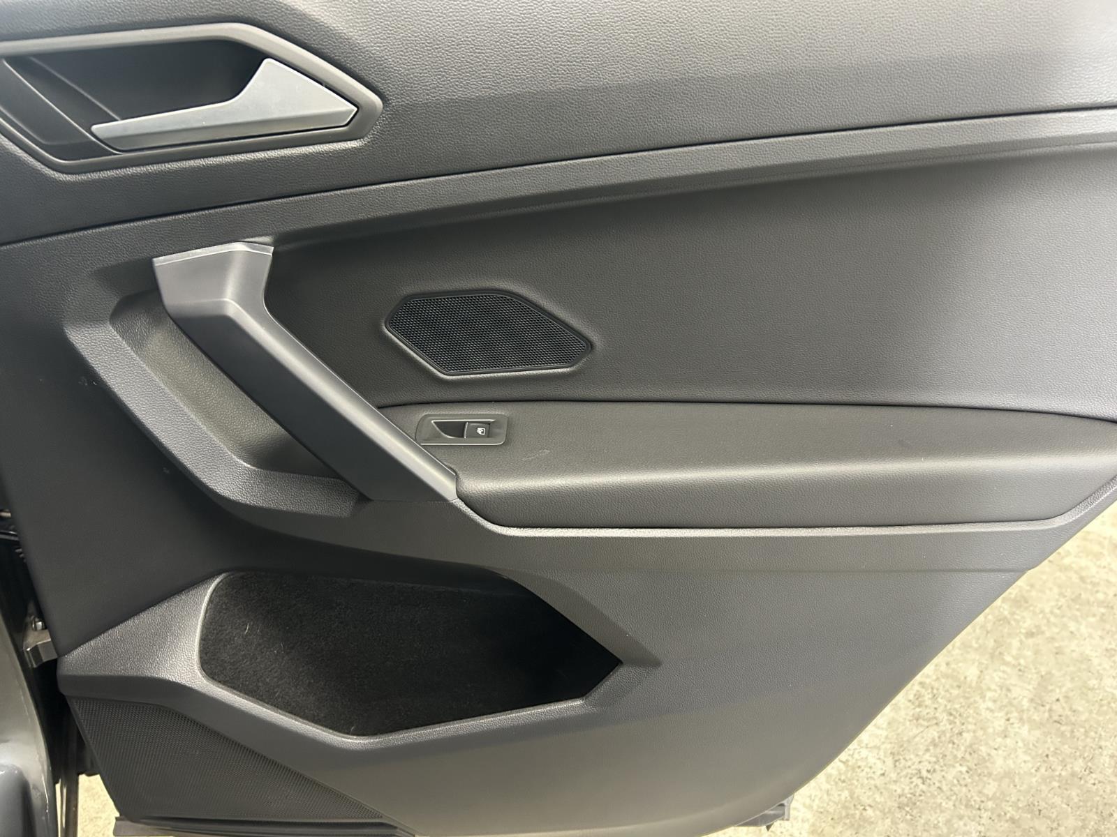 2021 Volkswagen Tiguan SE R-Line Black