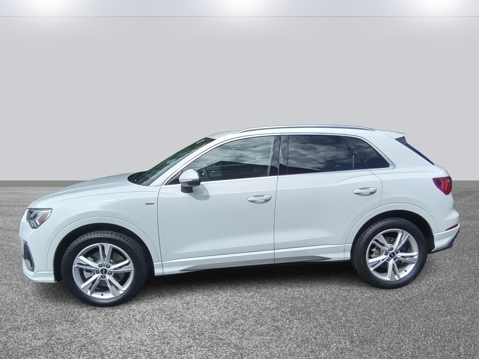 2023 Audi Q3 S line Premium Plus