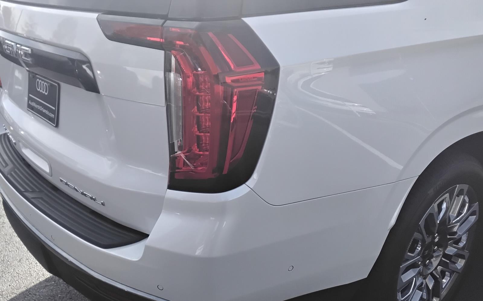 2024 GMC Yukon Denali Ultimate