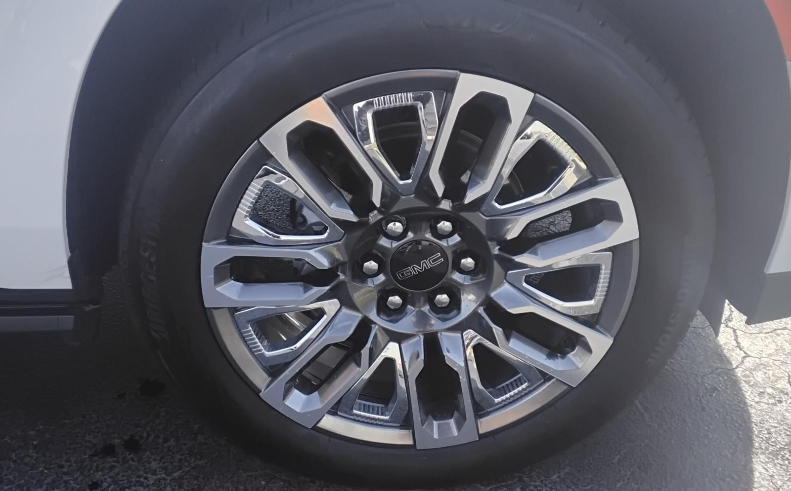 2024 GMC Yukon Denali Ultimate