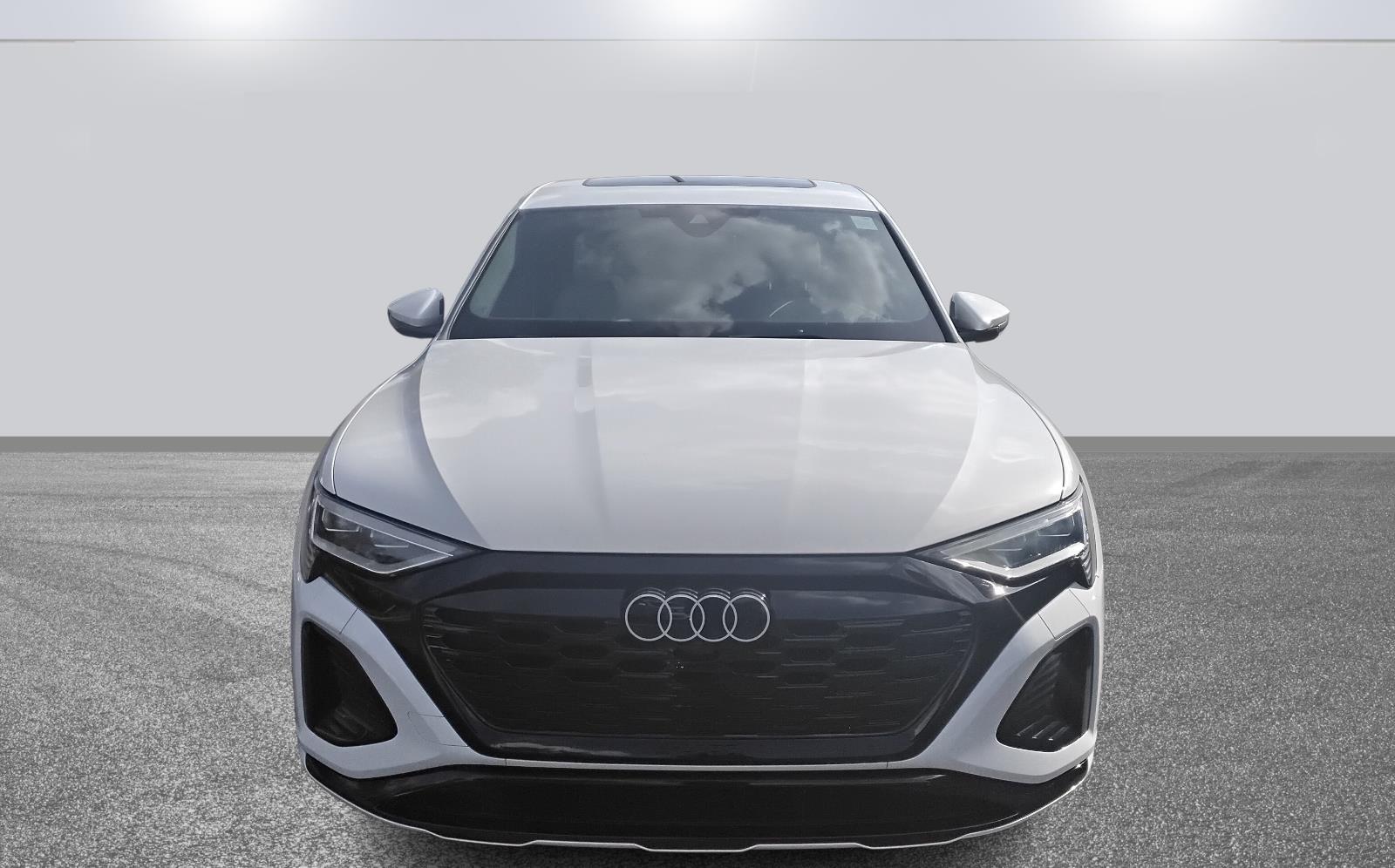 2024 Audi Q8 e-tron Sportback S line Premium