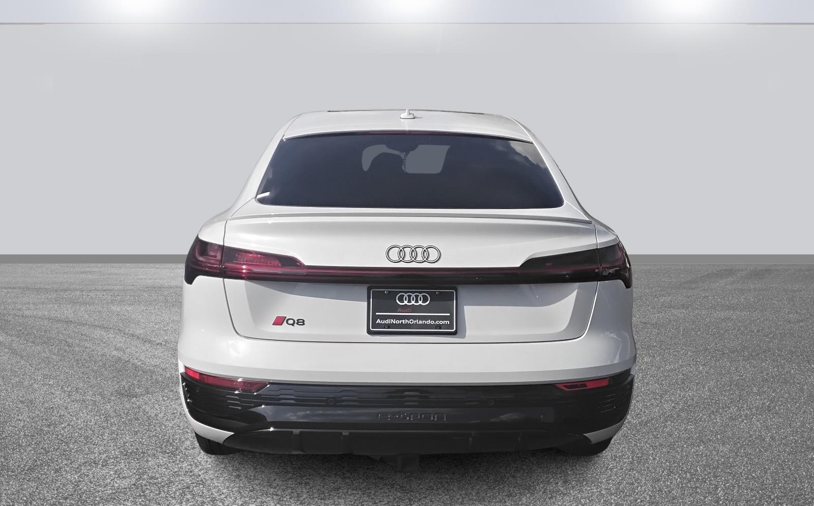 2024 Audi Q8 e-tron Sportback S line Premium