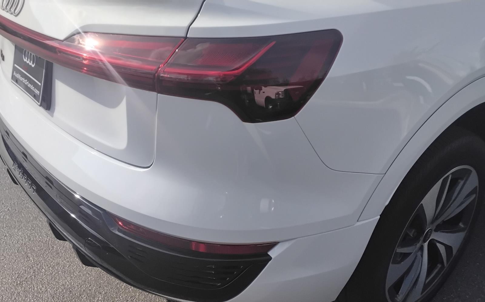 2024 Audi Q8 e-tron Sportback S line Premium