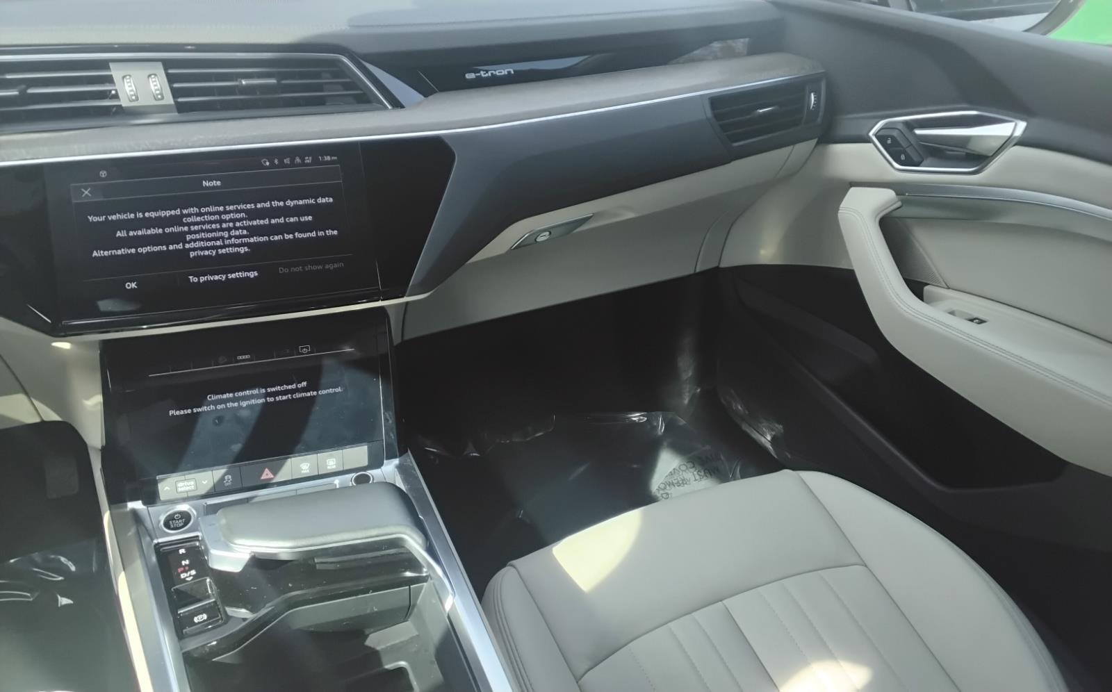 2024 Audi Q8 e-tron Sportback S line Premium