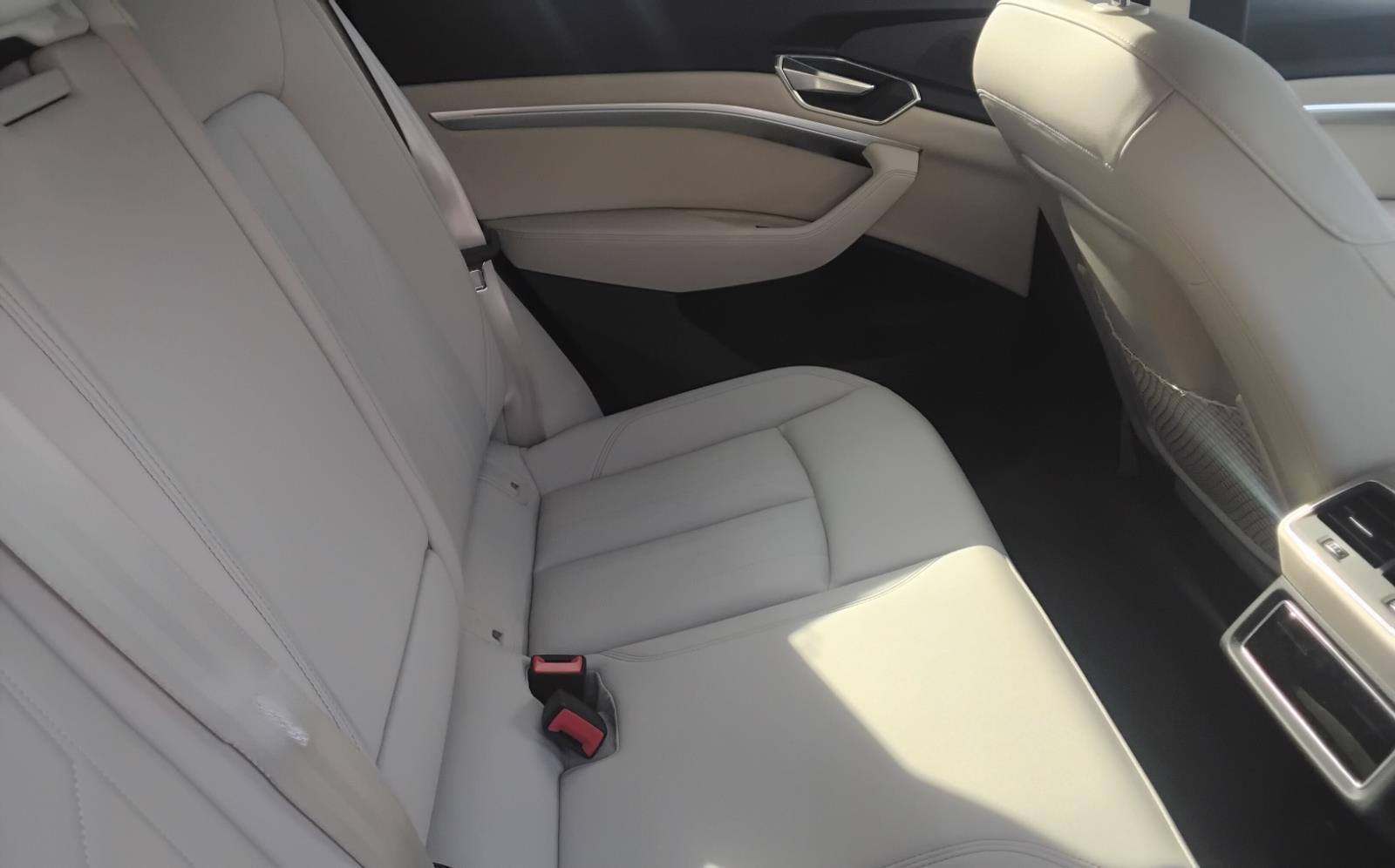 2024 Audi Q8 e-tron Sportback S line Premium