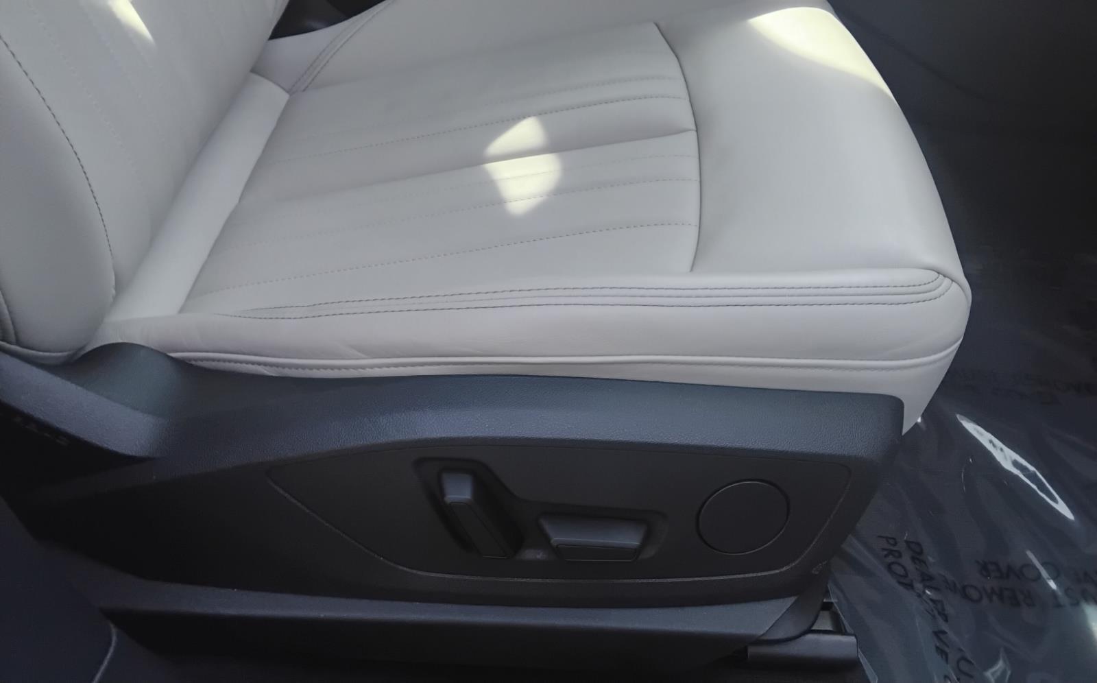 2024 Audi Q8 e-tron Sportback S line Premium