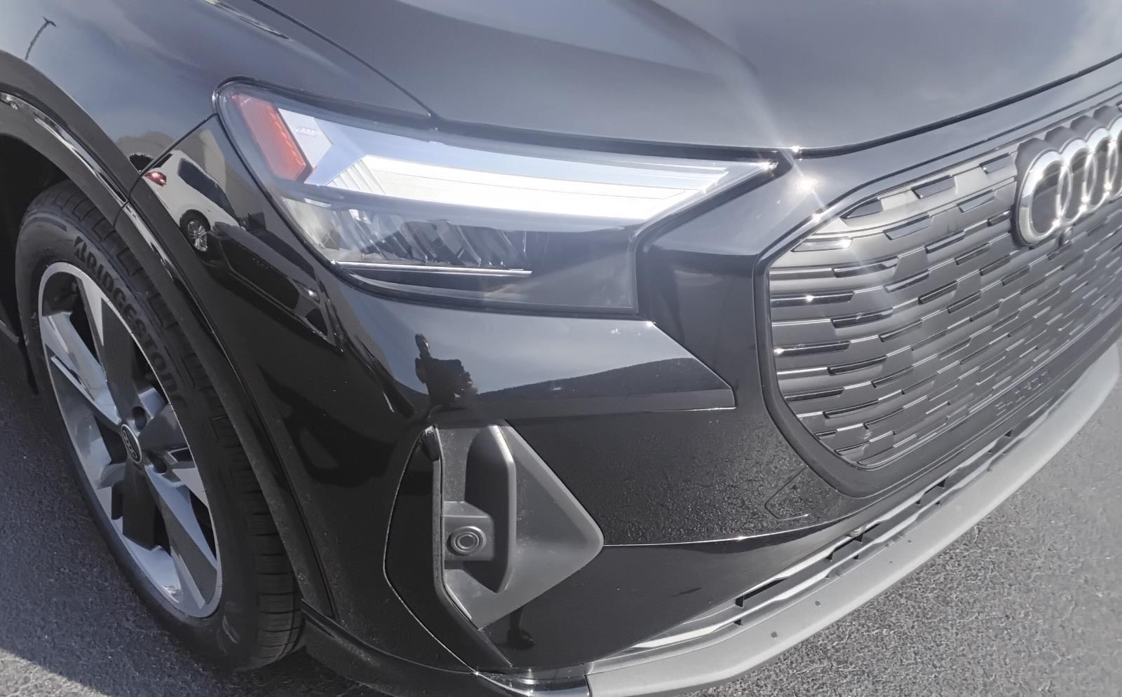 2025 Audi Q4 e-tron Premium