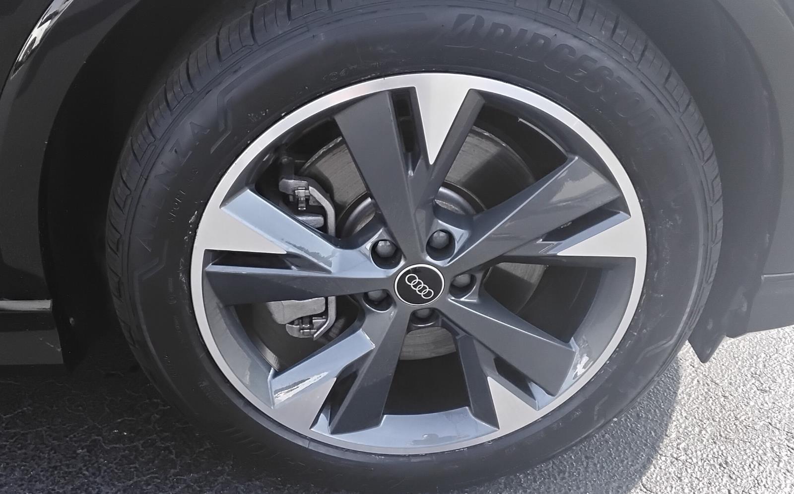 2025 Audi Q4 e-tron Premium