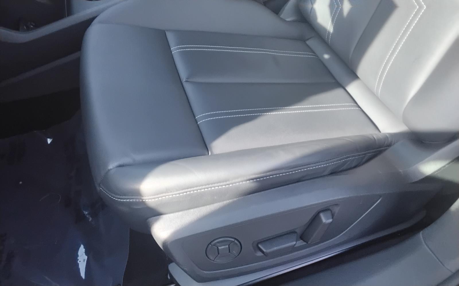 2025 Audi Q4 e-tron Premium