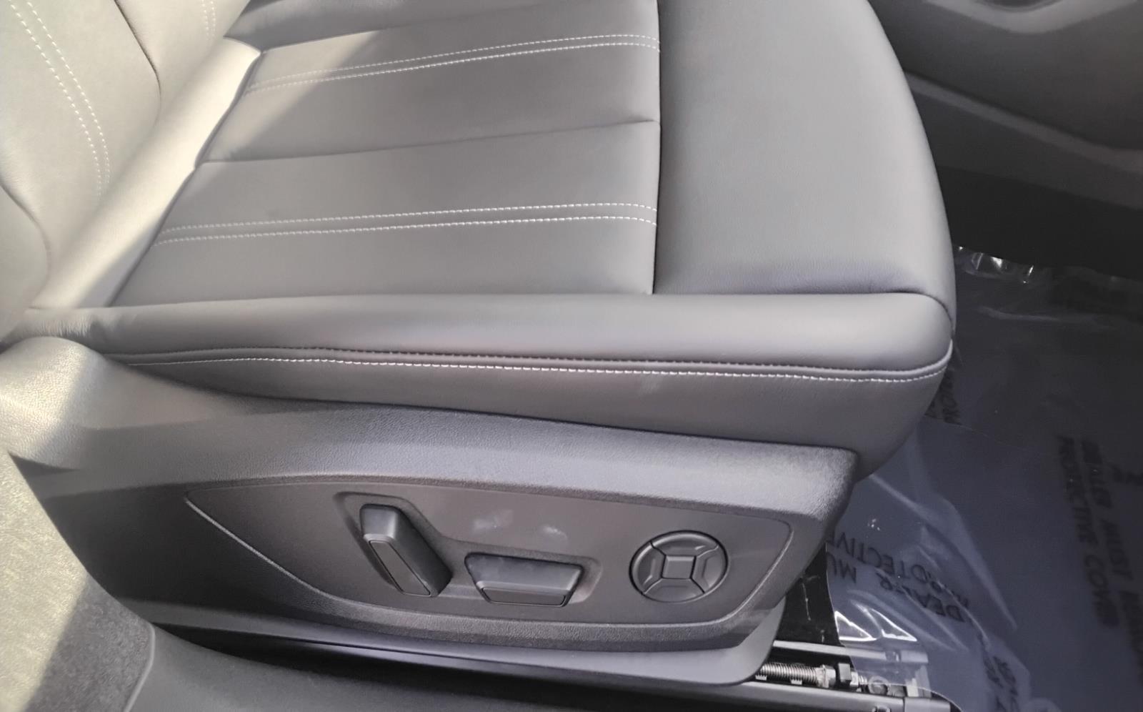 2025 Audi Q4 e-tron Premium