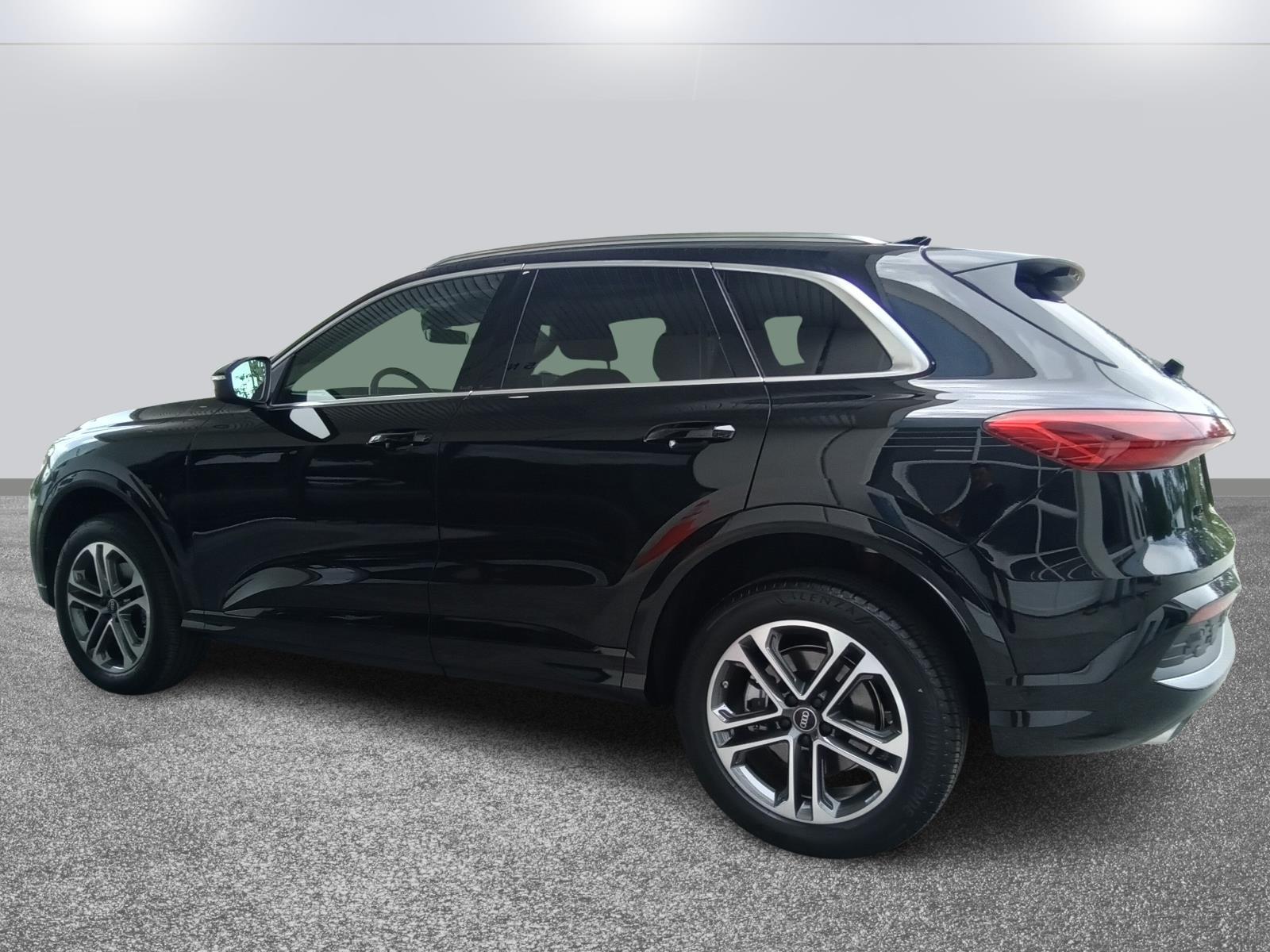 2025 Audi Q5 Premium