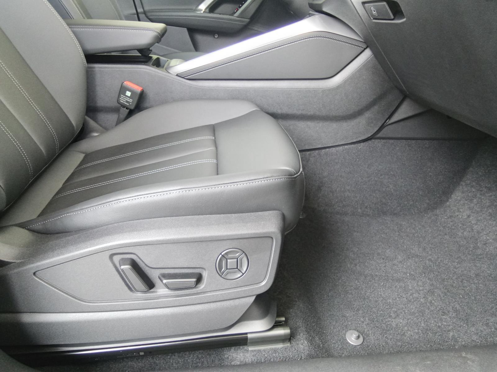 2025 Audi Q5 Premium