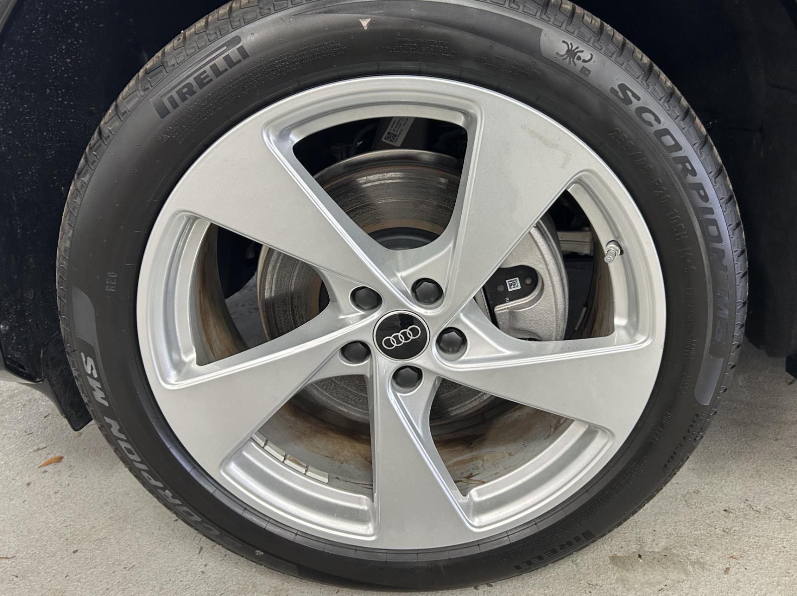 2025 Audi Q5 Premium Plus