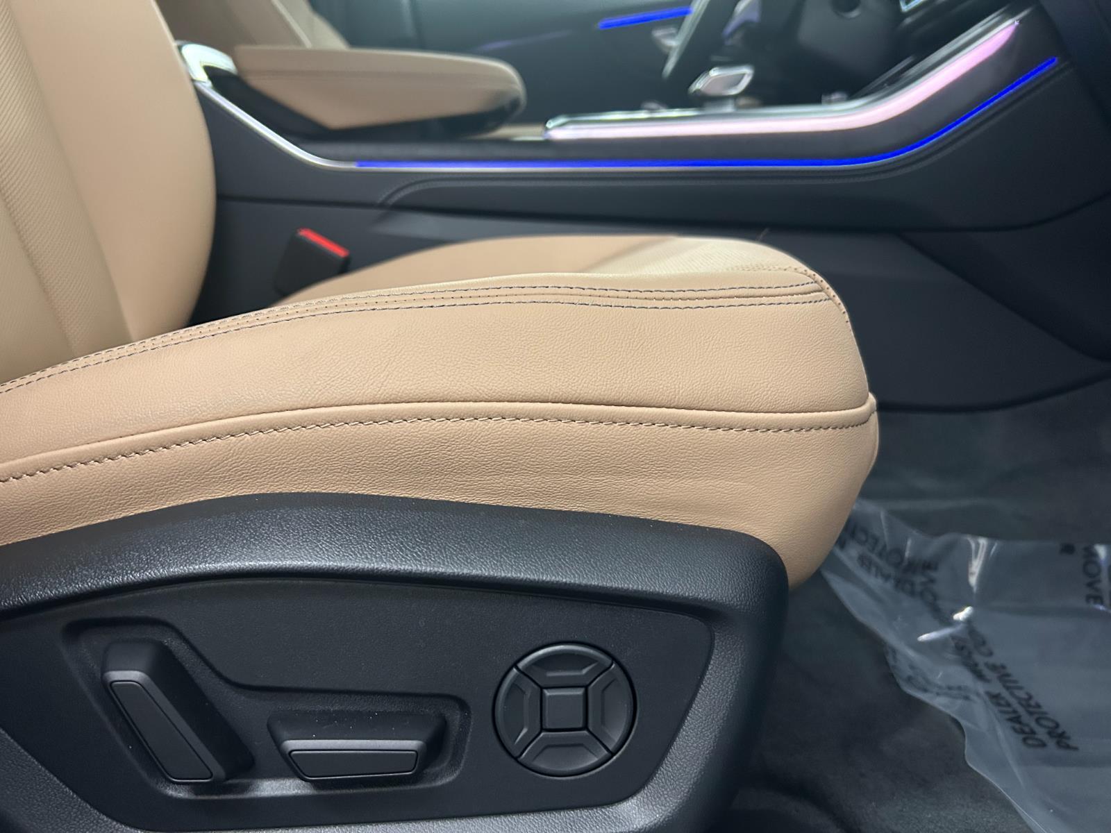 2025 Audi Q8 Premium Plus