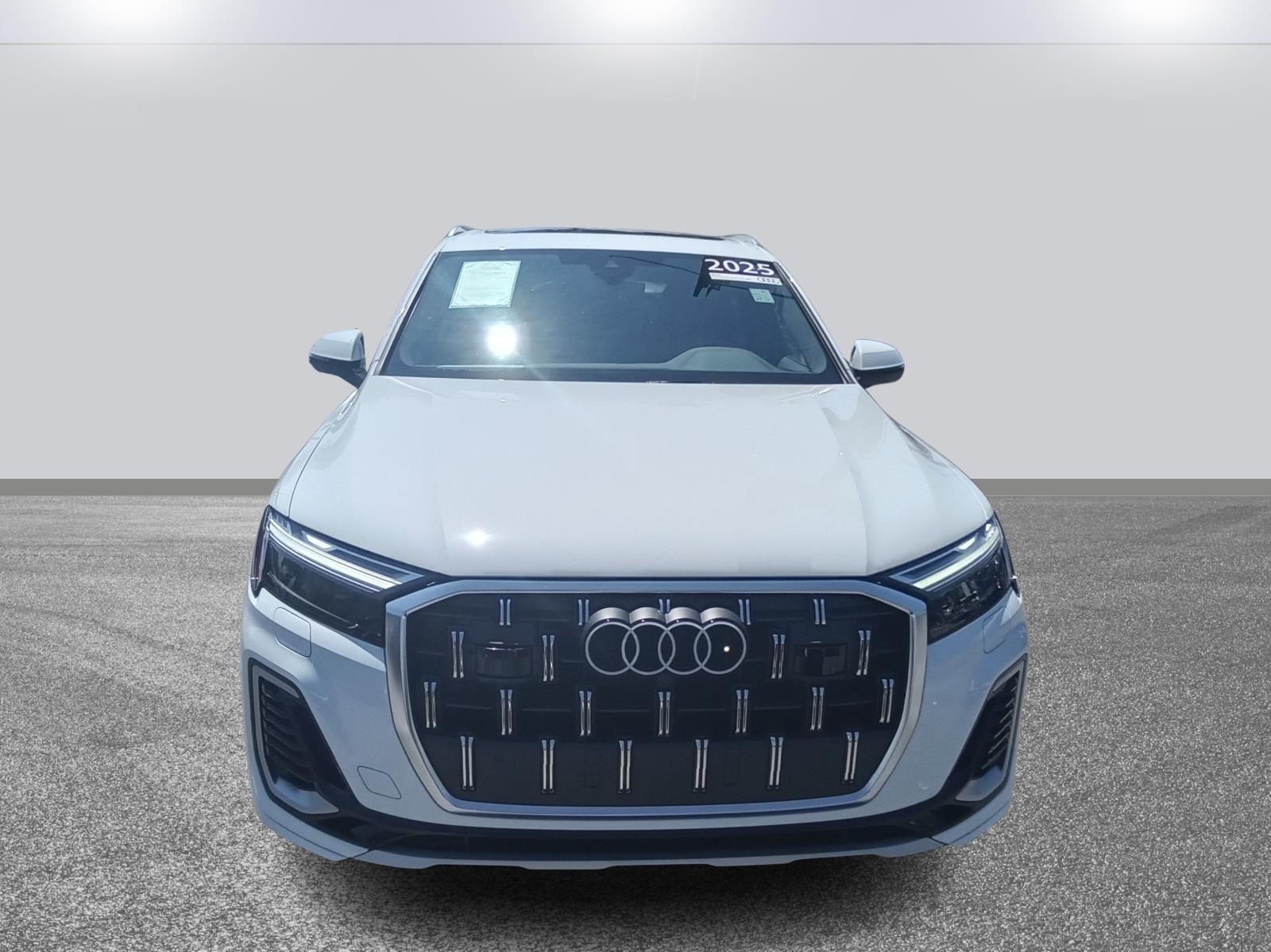 2025 Audi Q7 Premium Plus