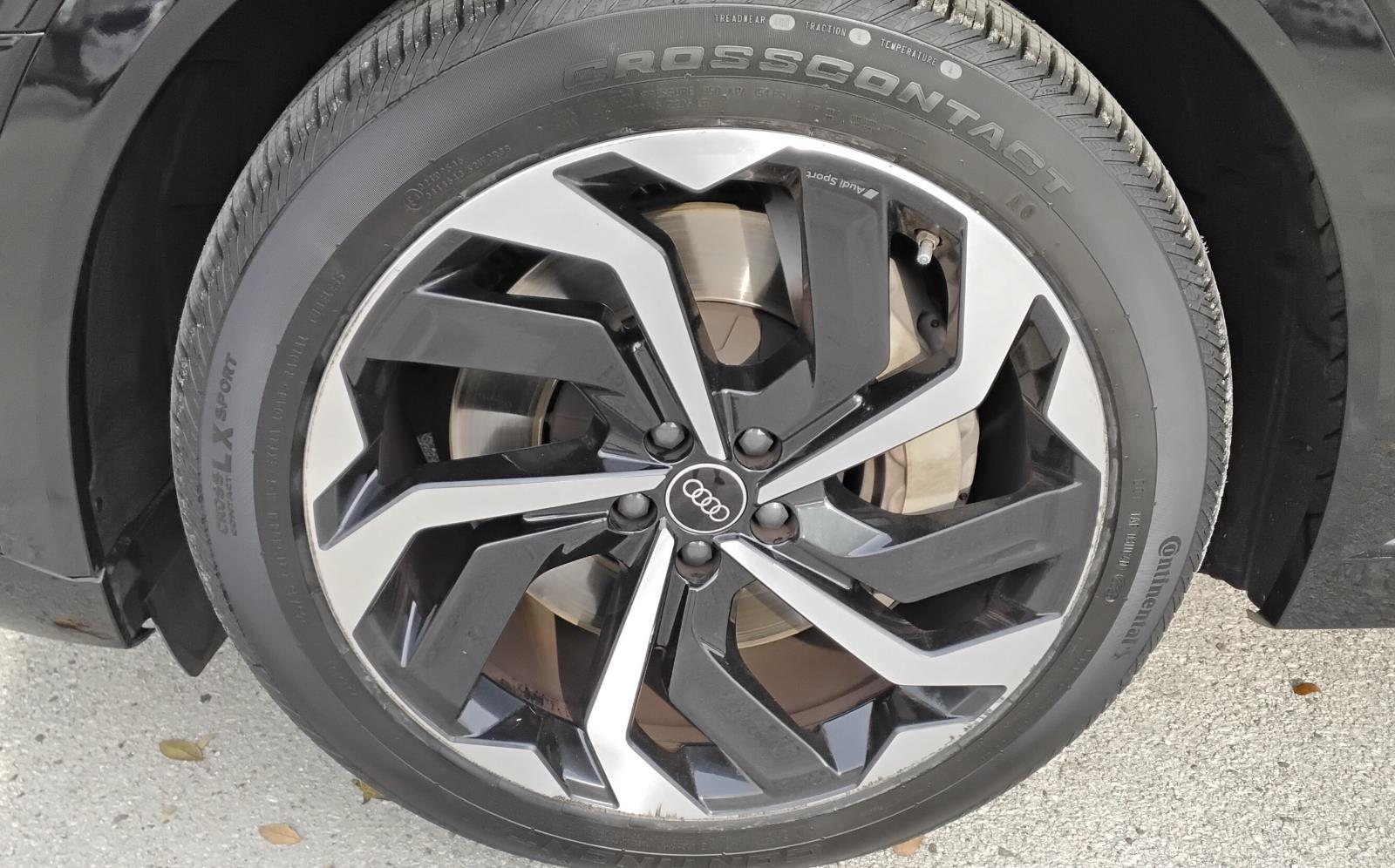 2024 Audi Q8 e-tron Premium Plus