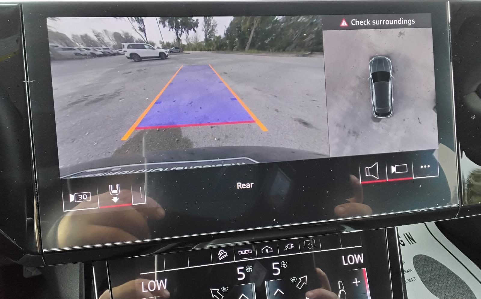 2024 Audi Q8 e-tron Premium Plus