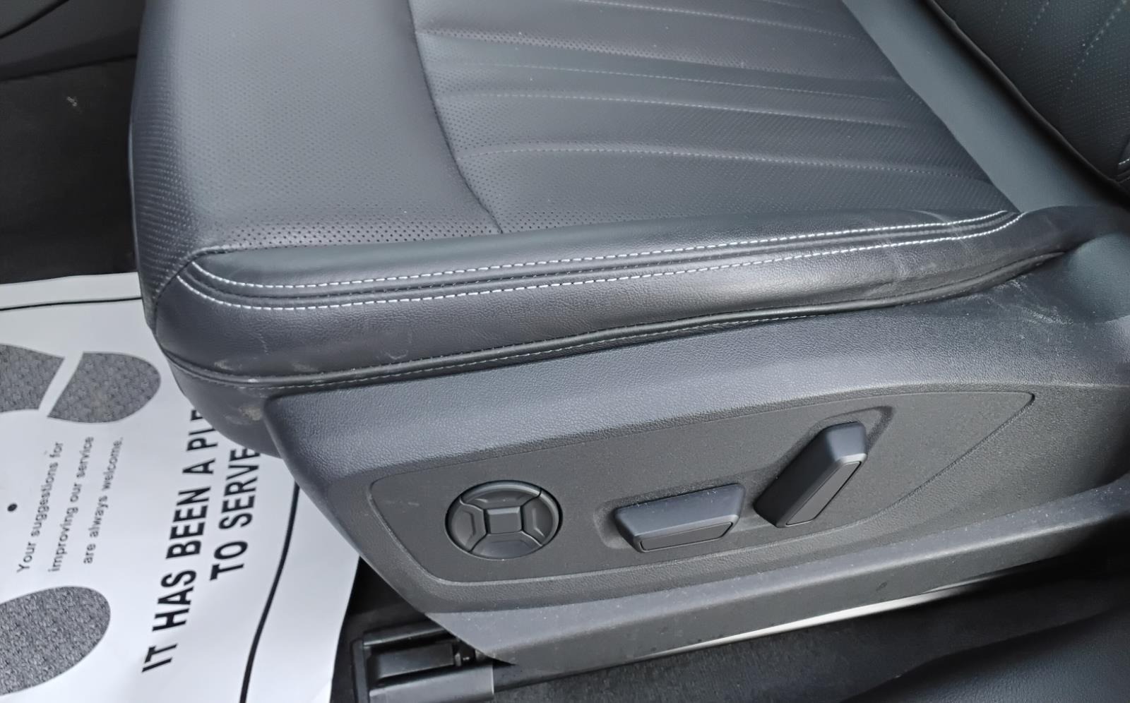 2024 Audi Q8 e-tron Premium Plus