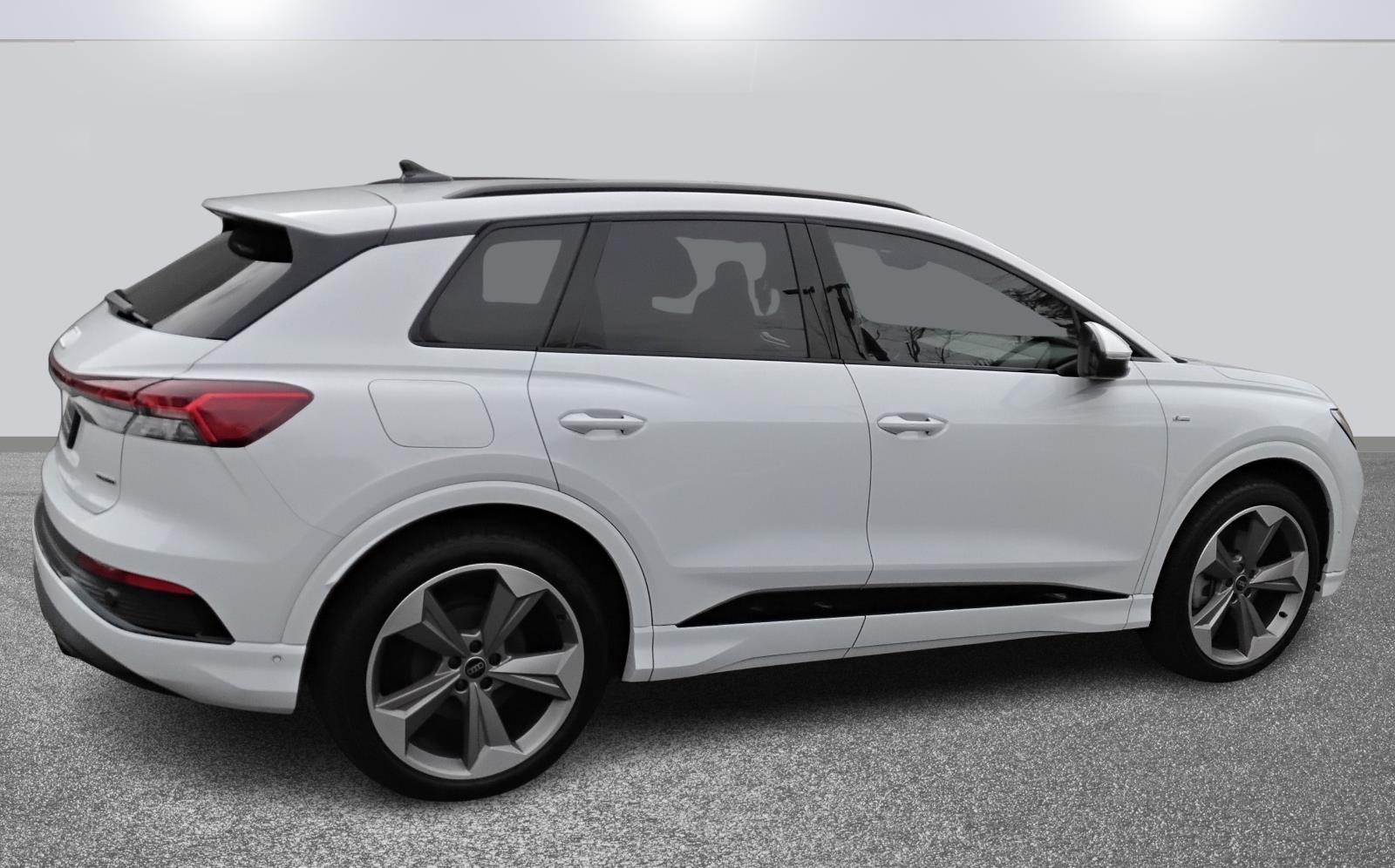 2024 Audi Q4 e-tron Premium Plus