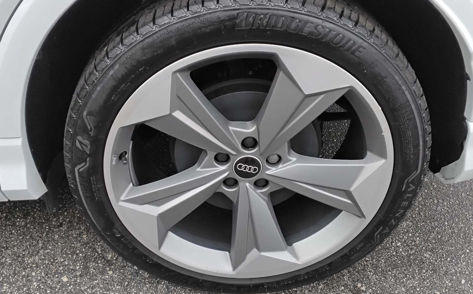 2024 Audi Q4 e-tron Premium Plus