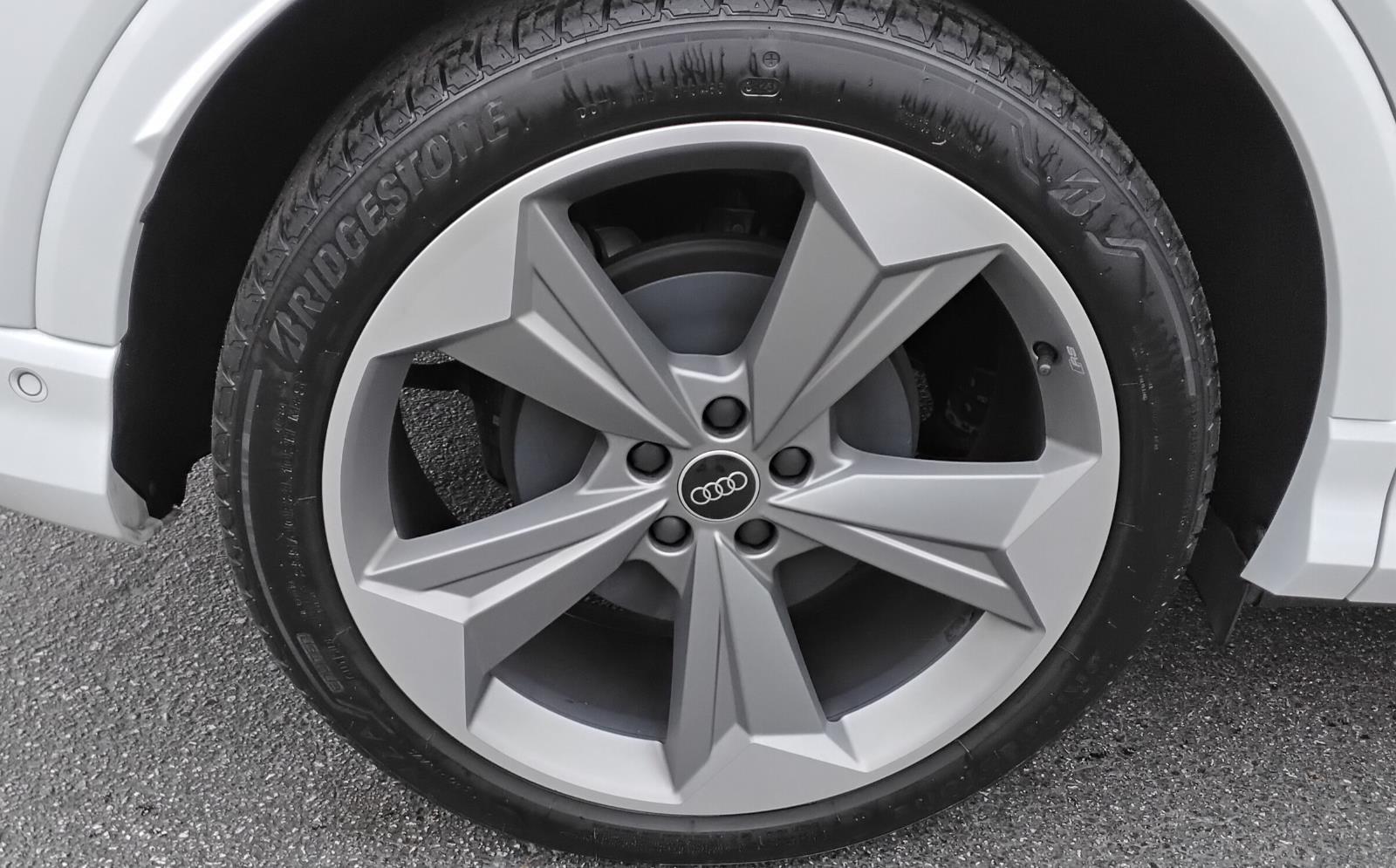 2024 Audi Q4 e-tron Premium Plus