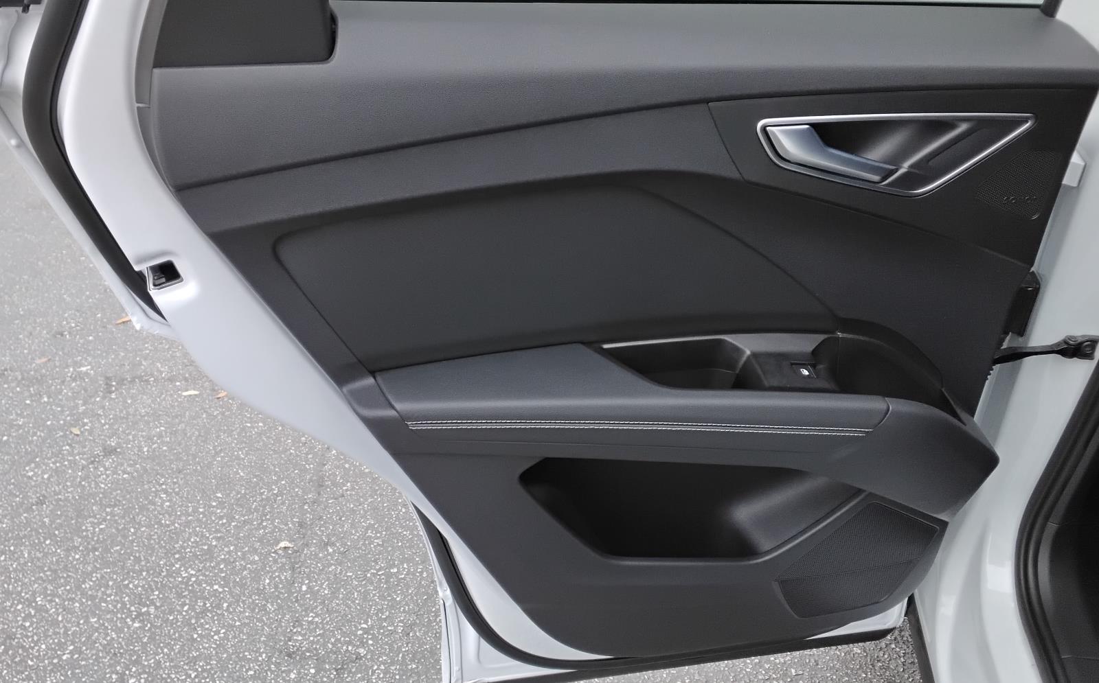 2024 Audi Q4 e-tron Premium Plus