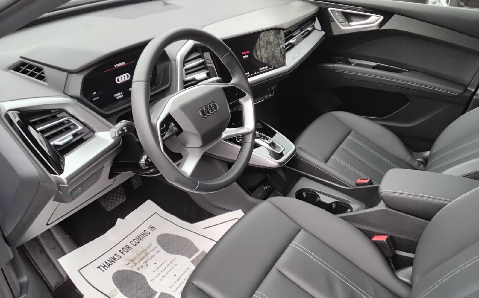 2024 Audi Q4 e-tron Premium Plus